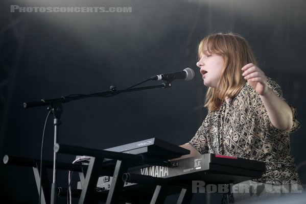 PORRIDGE RADIO - 2023-05-28 - ANGERS - Le Chabada - Scene Elevation - Georgie Stott